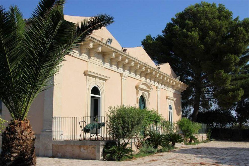 Torre Del Mare Hotel Ispica Buitenkant foto